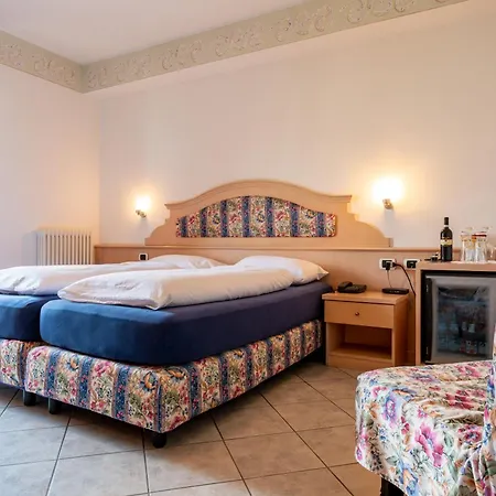 Hotel Alesi 3*